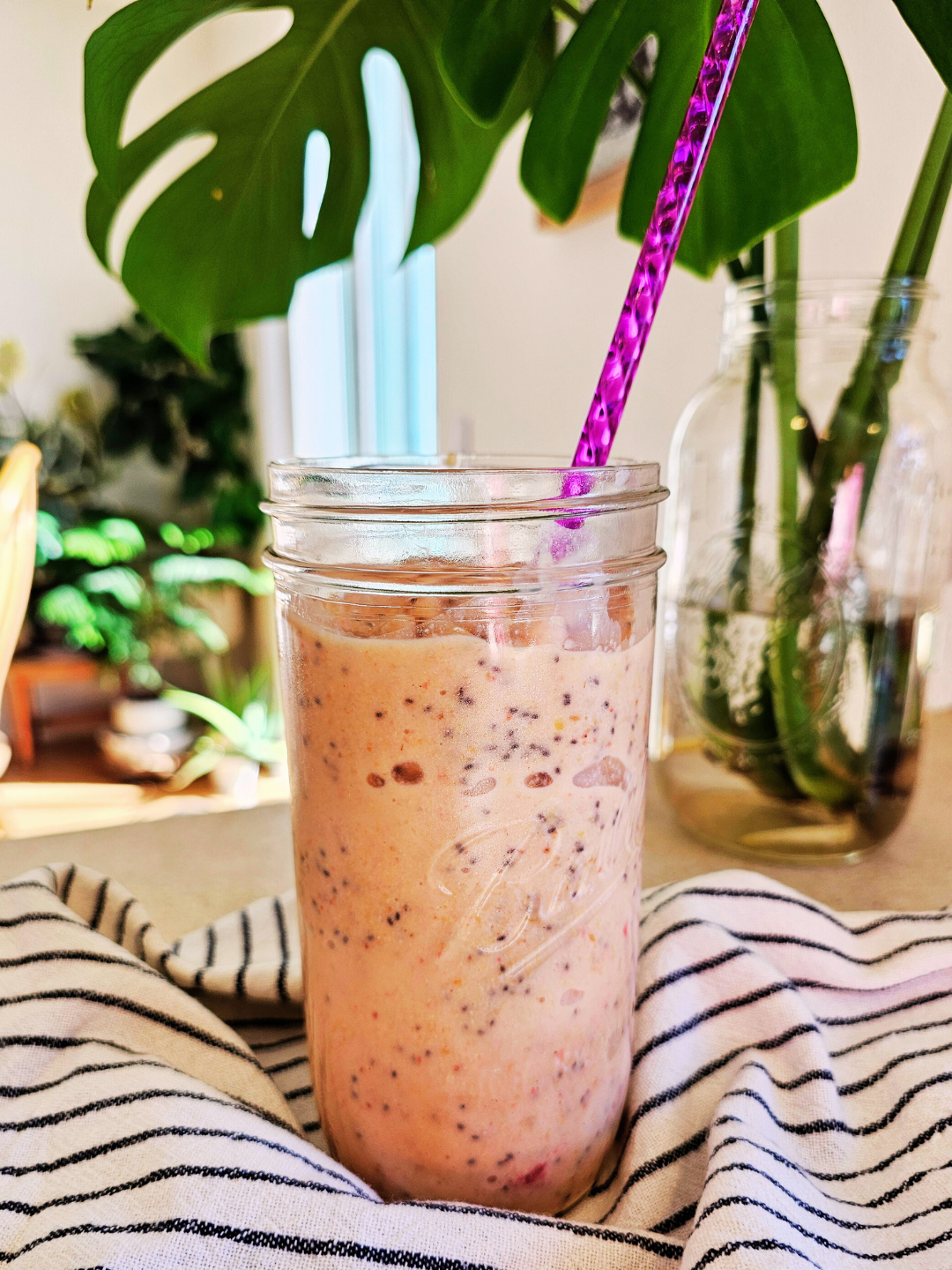 Strawberry Mango Glow Smoothie